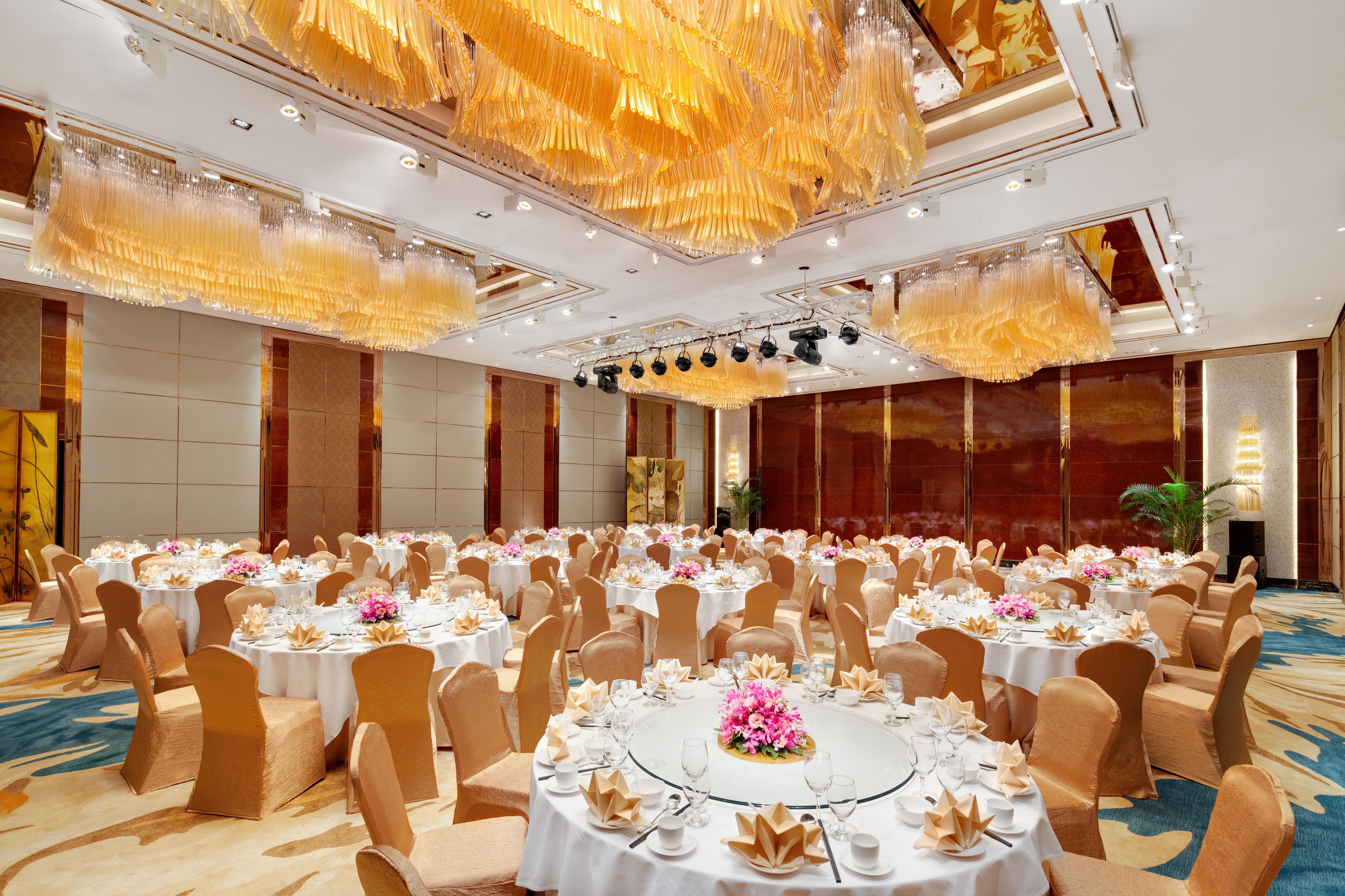 Crowne Plaza Sanya City Center By Ihg Екстериор снимка