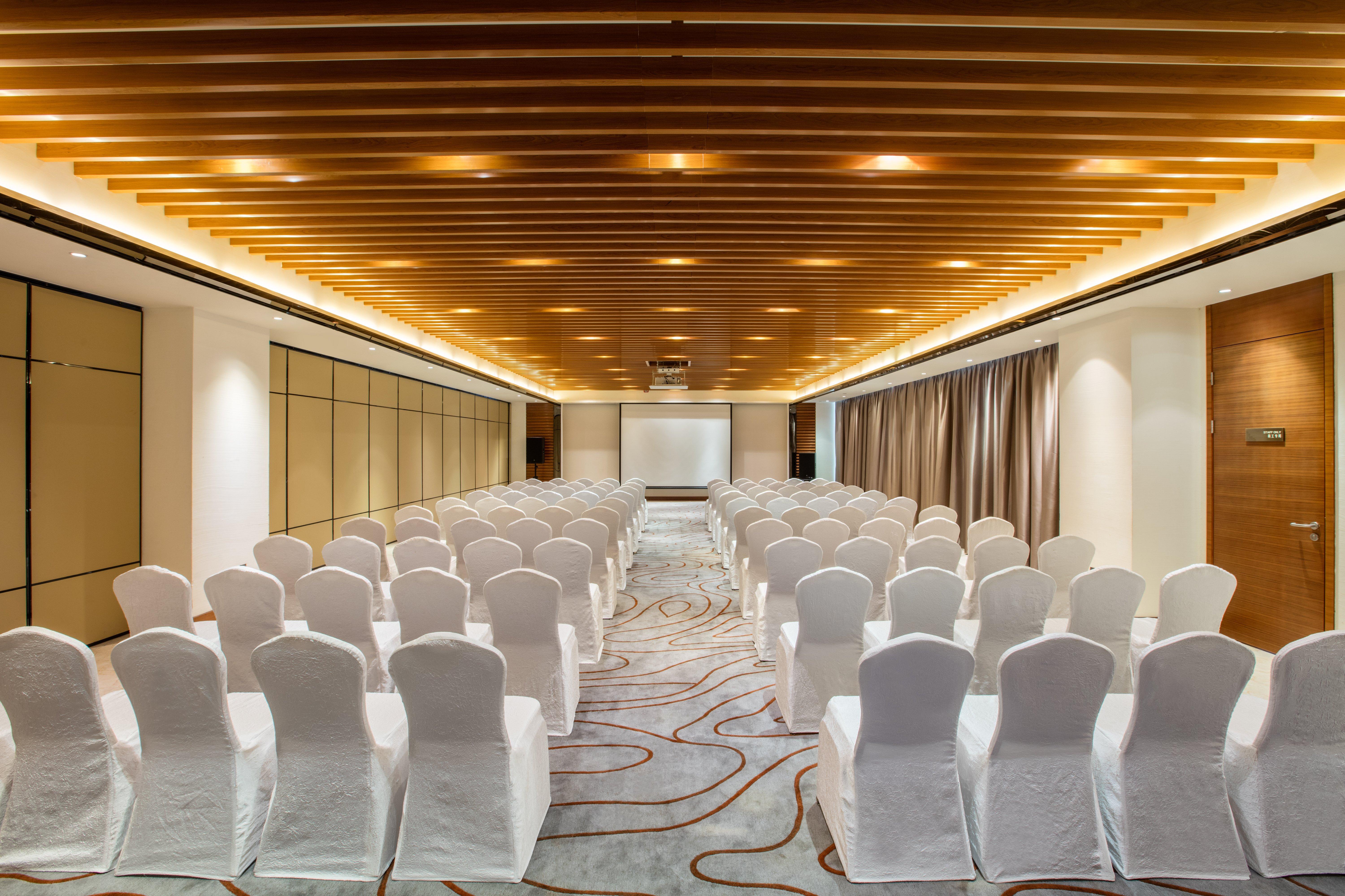 Crowne Plaza Sanya City Center By Ihg Екстериор снимка