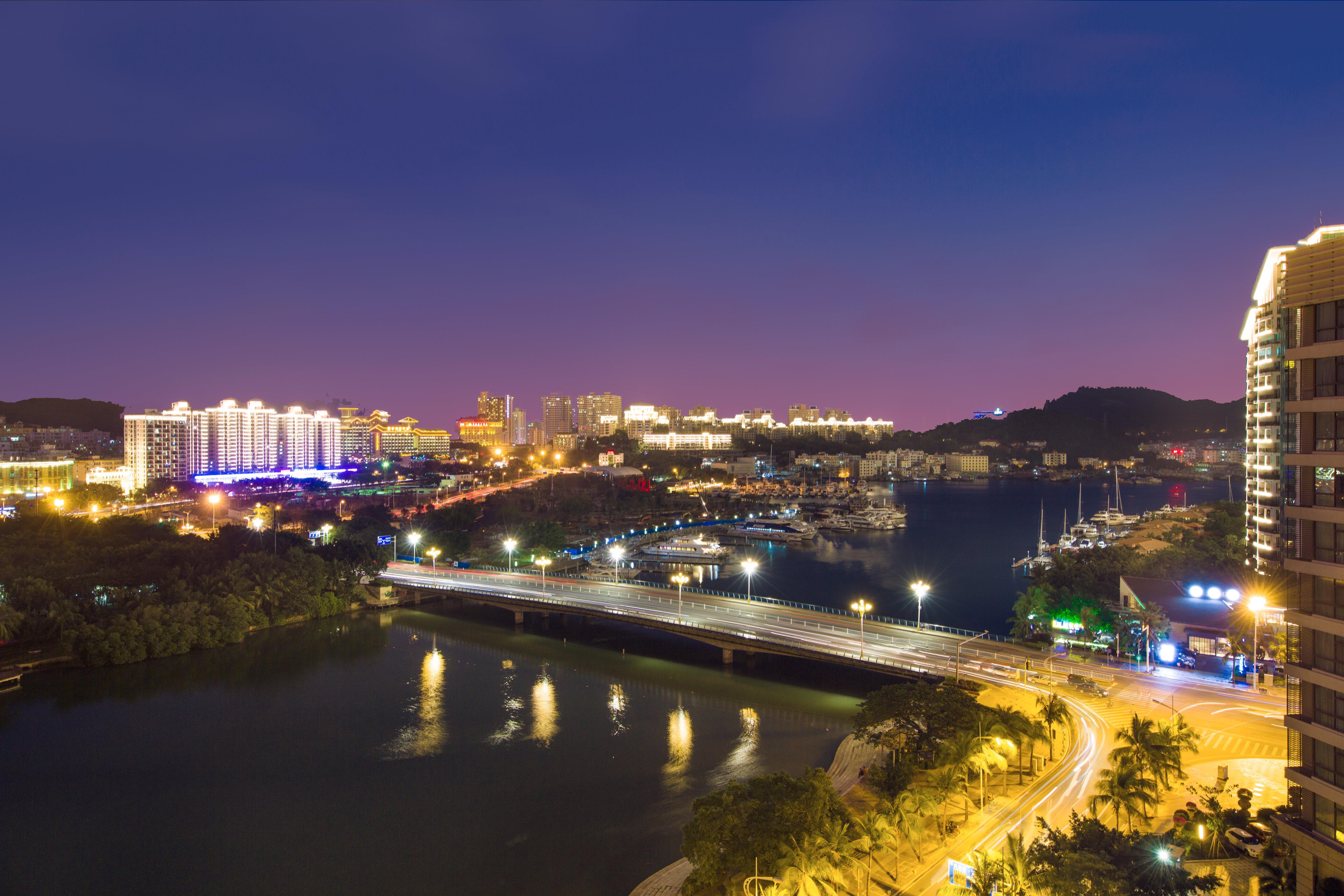 Crowne Plaza Sanya City Center By Ihg Екстериор снимка